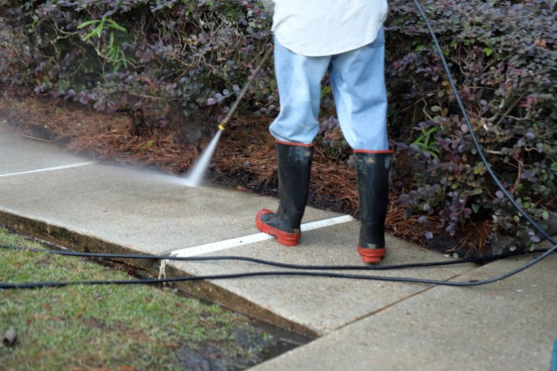 Sidewalk and Walkway Powerwashing