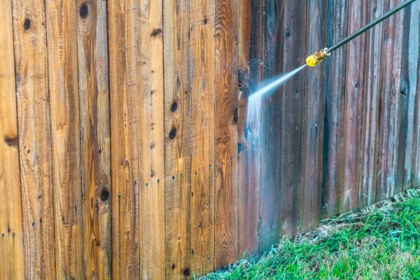 Cost of Fence Washing in Gainesville