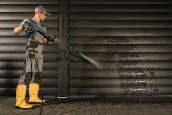 Garage Power Washing in Gainesville