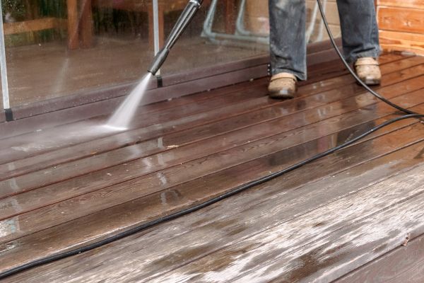 Cost of Pool Deck Power Washing in Gainesville
