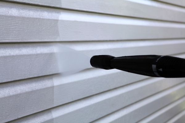 Cost of Condo Siding Power Washing in Gainesville