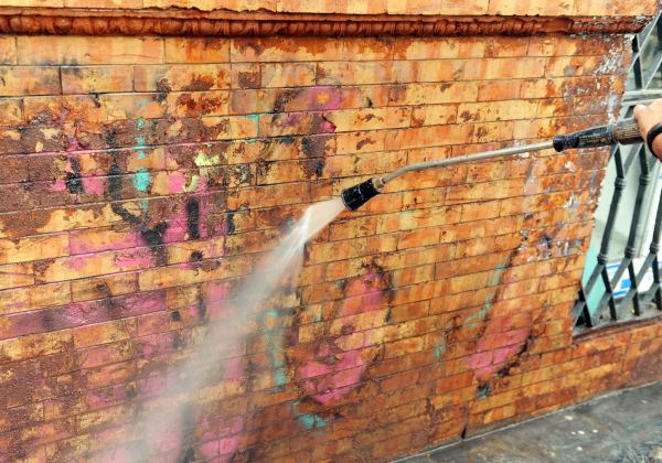 Brick Graffiti Cleaning in Gainesville