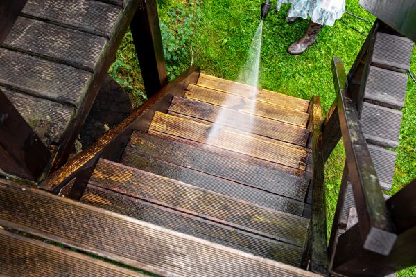 Wood Power Washing in Gainesville